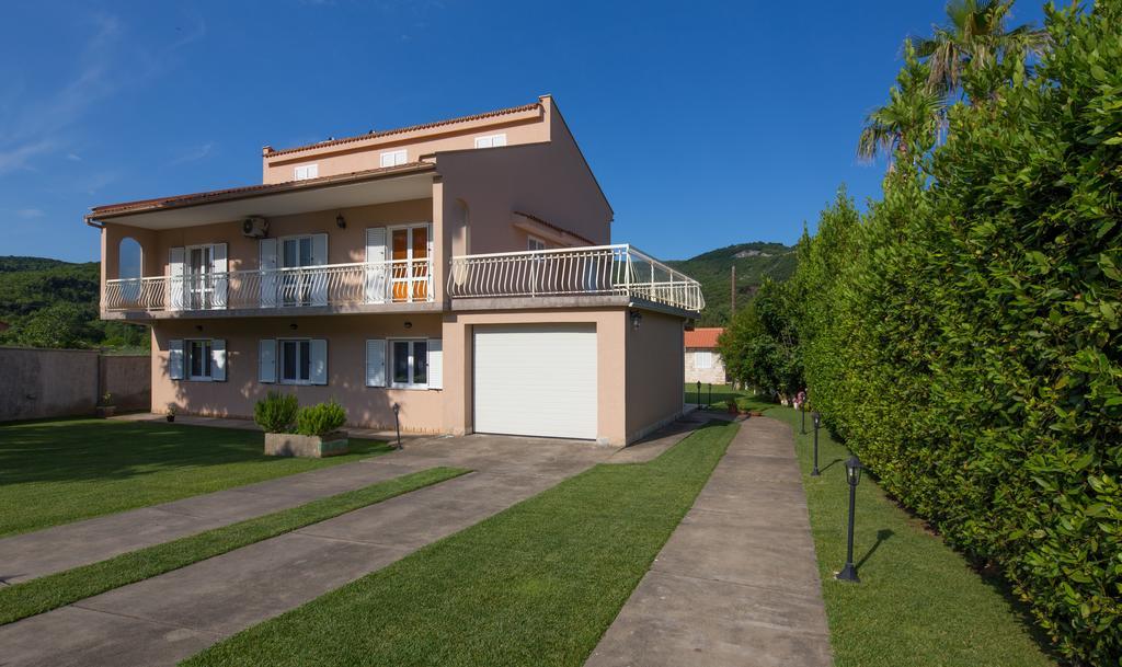 Apartments Raskovic Radanovići Exterior foto