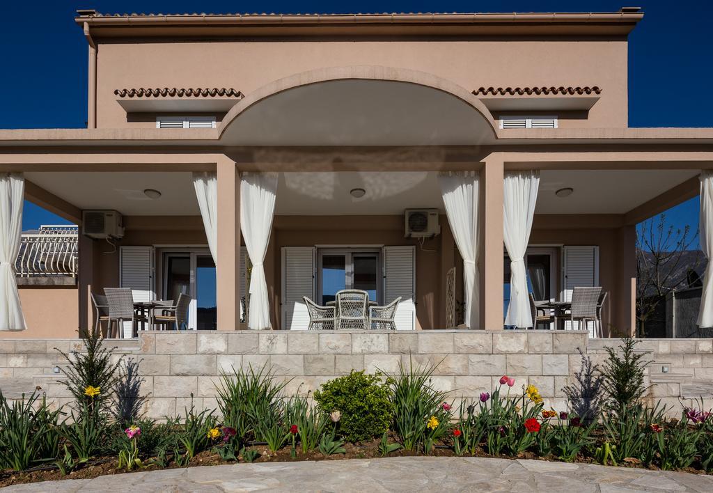 Apartments Raskovic Radanovići Exterior foto